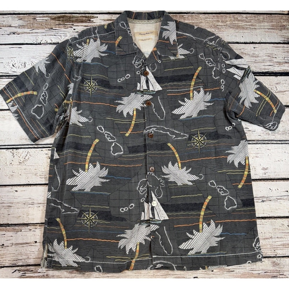 Tommy Bahama Hawaiian Islands Crab Shirt Button Up Men's Medium 100% Silk Gray - Picture 2 of 8
